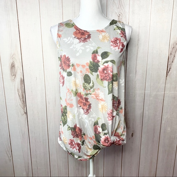 🎈Nicole- grey floral sleeveless top - Picture 3 of 10